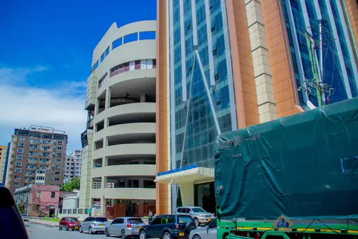 MNF Nyerere Square &mdash; photograph 2 of 13