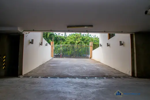 Peninsula Homes &mdash; photograph 11 of 12